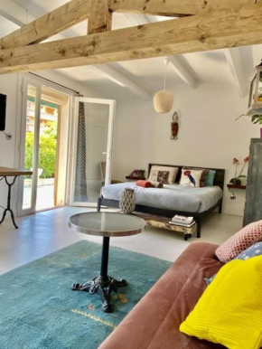 Grand Studio 30m avec jardin proche des plages